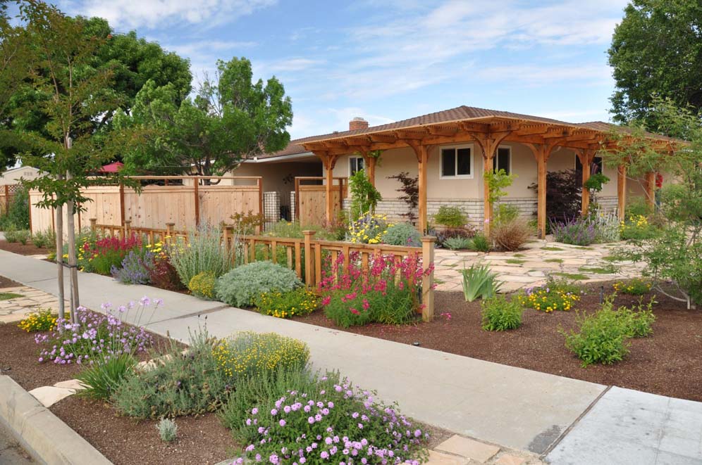 Flagstone Courtyard Garden