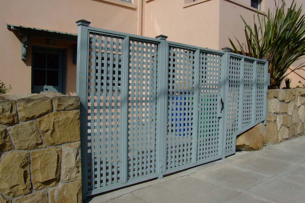 Grid-like Fence